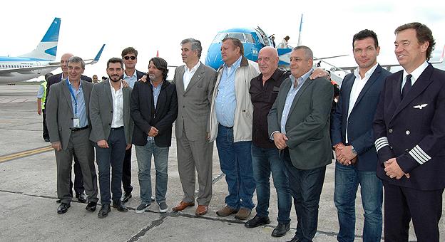 Mario Dell#Aqua con invitados y pilotos
