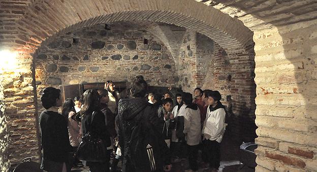 Recorrido por la cripta del museo San Alberto.