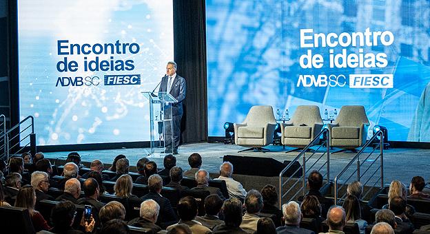 Scioli-encuentro de ideas