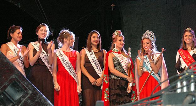 Presentación de las Reinas Invitadas