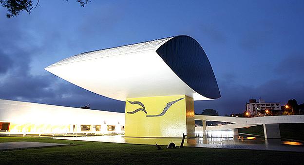 Curitiba. Museu Niemeyer. 