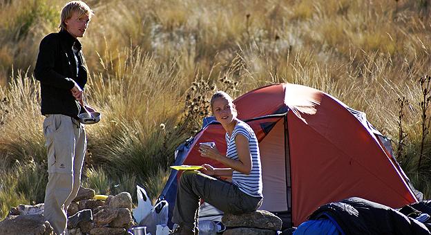 Pareja Alemana instalada en carpa en el Parque Nacional